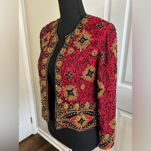 🌟Vintage Papell Boutique Red Silk Heavy Beaded Holiday Costume Formal Jacket S - Picture 2 of 8